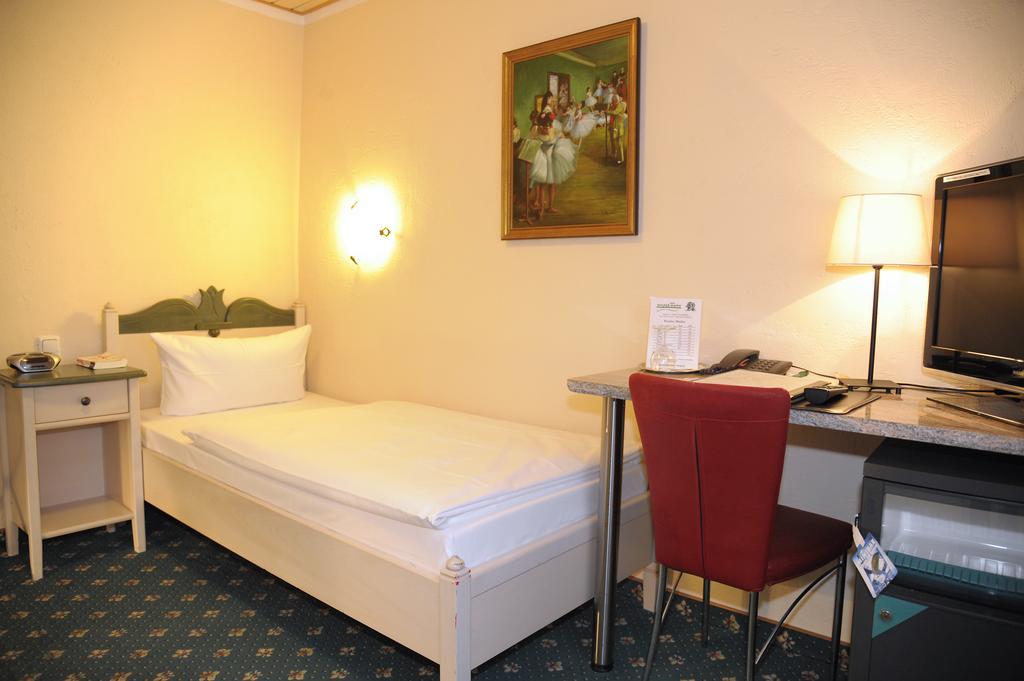 Hotel Wilder Mann Ашафенбург Екстериор снимка